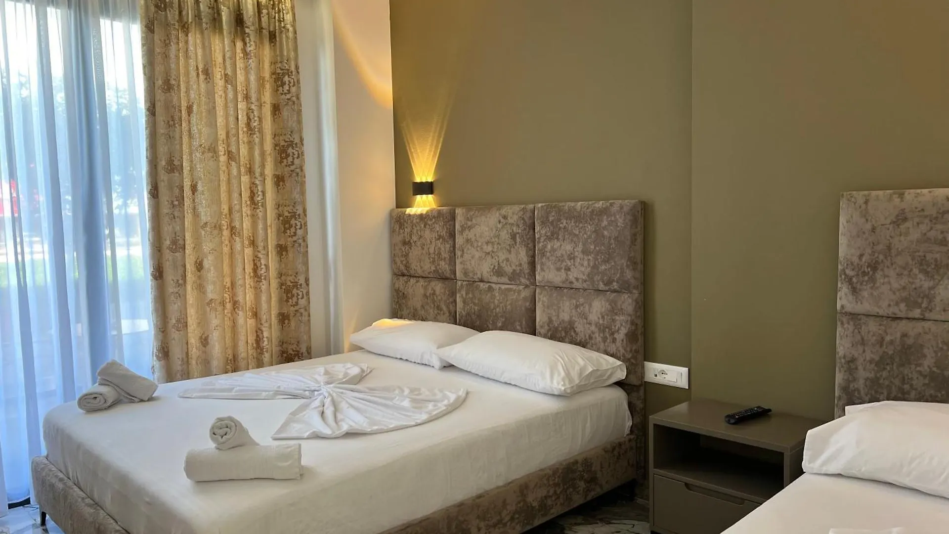 Poseidon Hotel 2 Ksamil